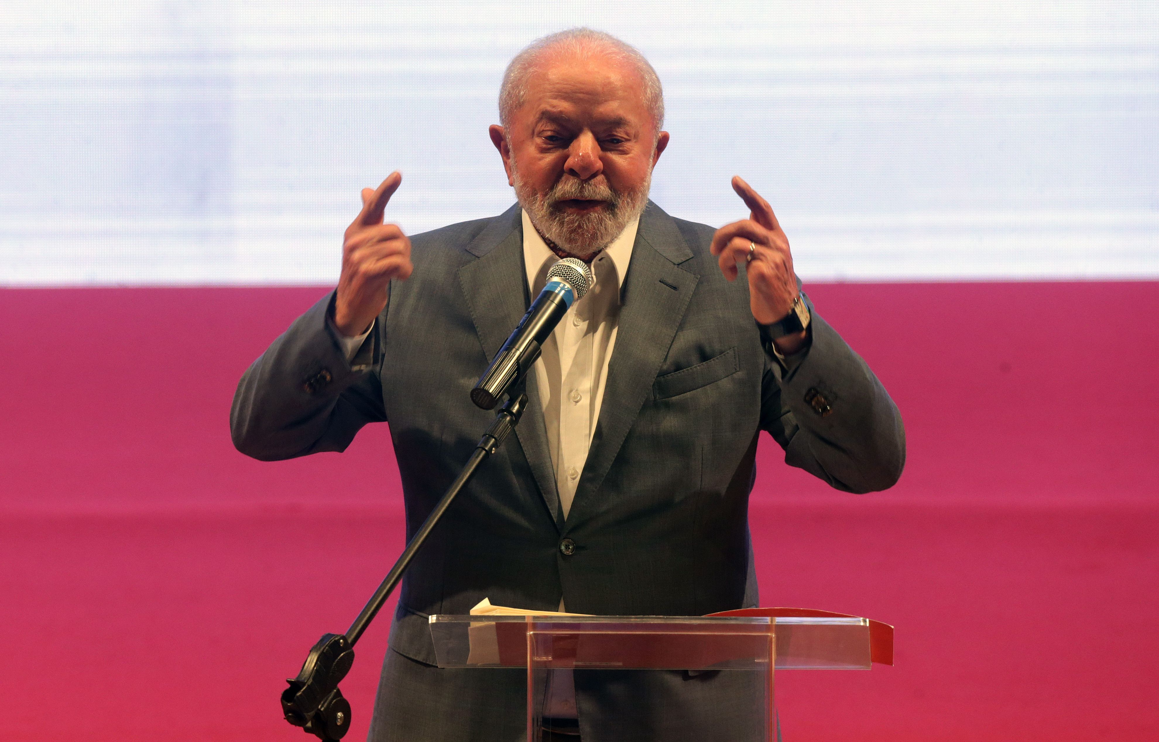 O presidente da República, Luiz Inácio Lula da Silva (PT), participa da cerimônia de lançamento do novo Programa de Aceleração do Crescimento (PAC) realizada no Theatro Municipal do Rio de Janeiro, no centro da cidade, em 11 de agosto de 2023.