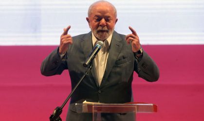 O presidente da República, Luiz Inácio Lula da Silva (PT), participa da cerimônia de lançamento do novo Programa de Aceleração do Crescimento (PAC) realizada no Theatro Municipal do Rio de Janeiro, no centro da cidade, em 11 de agosto de 2023.