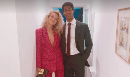 Alfred Enoch e sua esposa Mona Godfrey foram assaltados na chegada ao Grande Prêmio do Cinema Brasileiro
