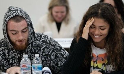 Zendaya e mais famosos prestam homenagens a Angus Cloud, ator de "Euphoria" que morreu aos 25 anos