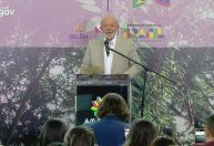 Valorizar a floresta não é apenas manter as árvores em pé, diz Lula em encerramento da Cúpula da Amazônia