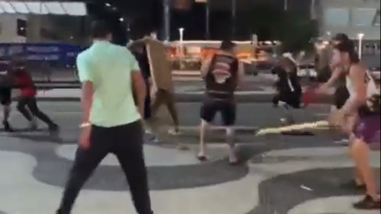 Torcedores de Flamengo e Olimpia entraram em confronto no Rio de Janeiro