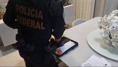 Polícia Federal prende 11 pessoas em operação contra o garimpo ilegal em território Yanomami