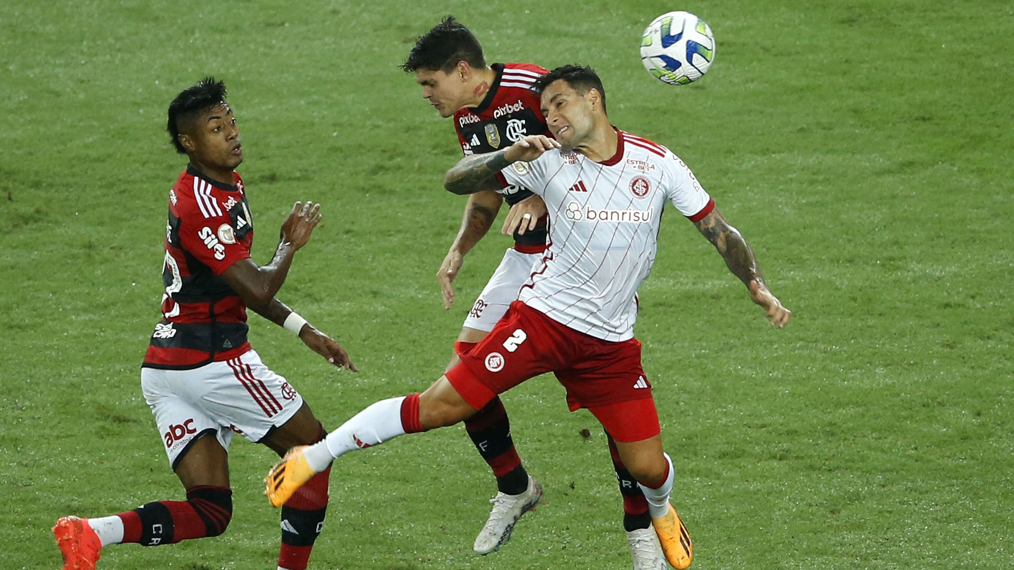 Flamengo e Inter jogaram no Maracanã