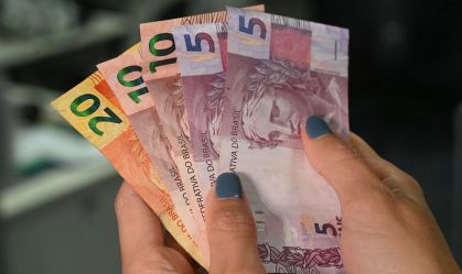 Reajustes salariais superam inflação e marcam maior série positiva desde 2015, diz Fipe