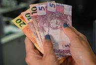 Mutirão do Desenrola renegocia 150 mil dívidas e soma R$ 433 milhões em um dia
