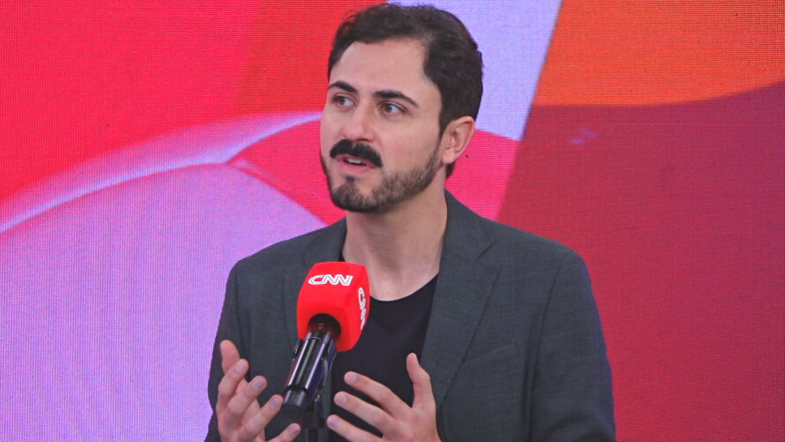 Daniel Alonso, delegado de LALIGA no Brasil, concedeu entrevista ao CNN Esportes S/A