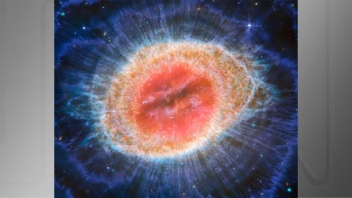 Imagens da Nebulosa do Anel tiradas pelo telescópio James Webb, da Nasa