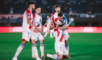 Jogadores do Fortaleza comemoram gol marcado contra o Libertad