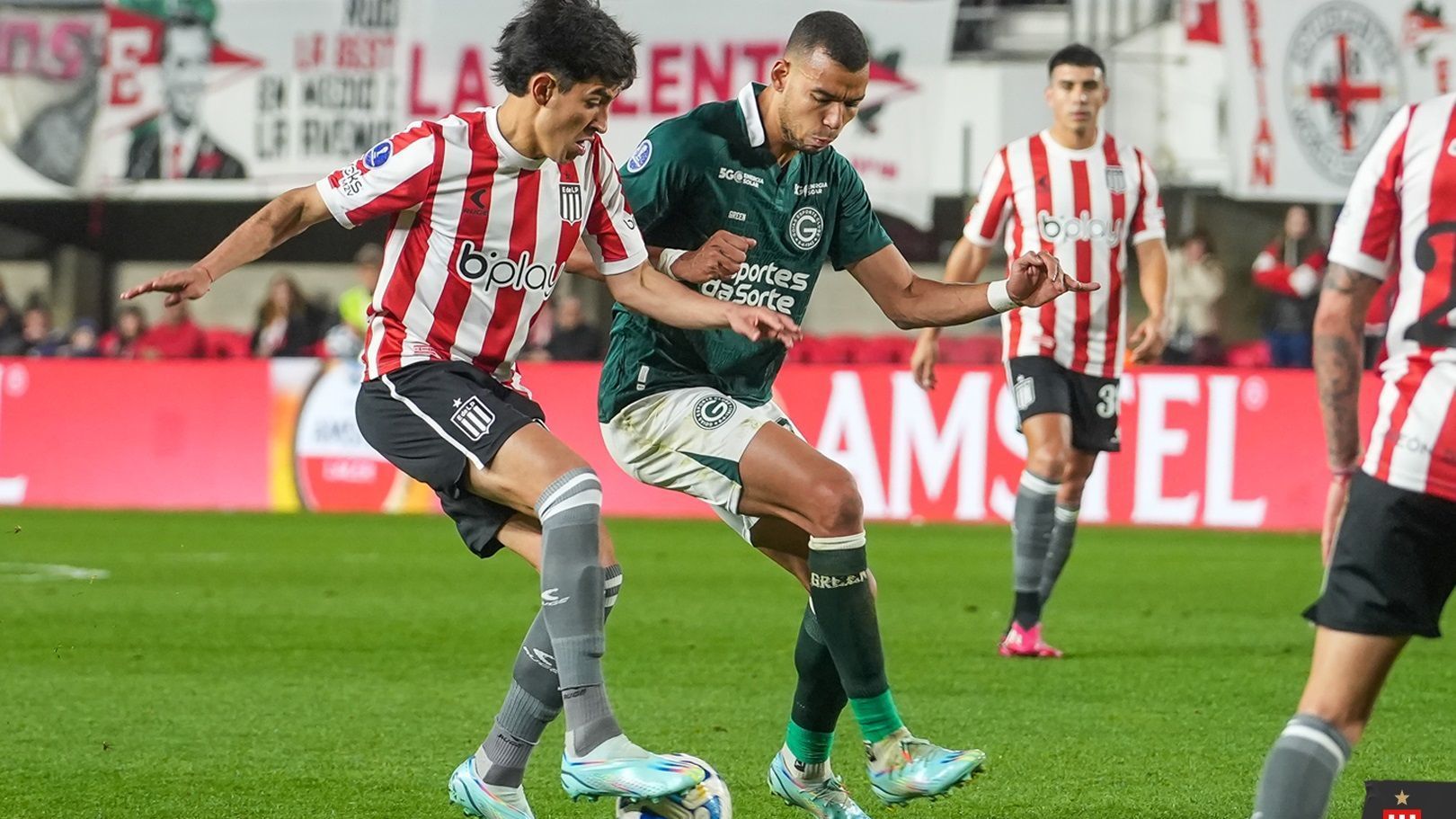 Goiás tem missão complicada contra o Estudiantes na Copa Sul-Americana
