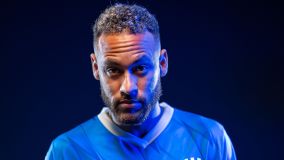 Neymar assinou com o Al-Hilal, da Aábia Saudita