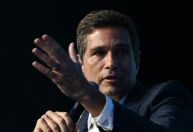 Há muita incerteza se o Brasil conseguirá ter um padrão fiscal sustentável, diz Campos Neto