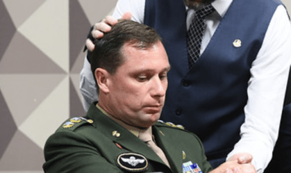 Exército cumprirá decisão de Moraes e Cid ficará sem ocupar cargo e exercer função