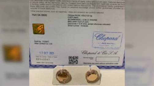 Abotoaduras do conjunto de itens masculinos da marca Chopard intitulado &quot;kit rose&quot;