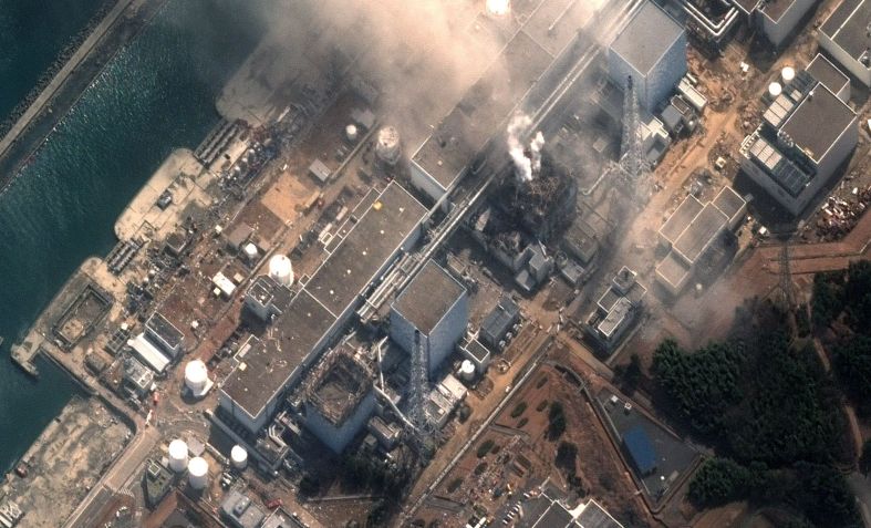 Usina nuclear de Fukushima após um grande terremoto e subsequente tsunami em 14 de março de 2011 / DigitalGlobe via Getty Images via Getty Images