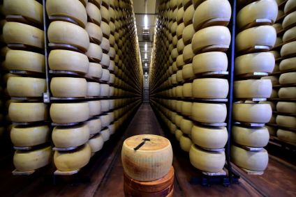 Fábrica de queijos na Itália