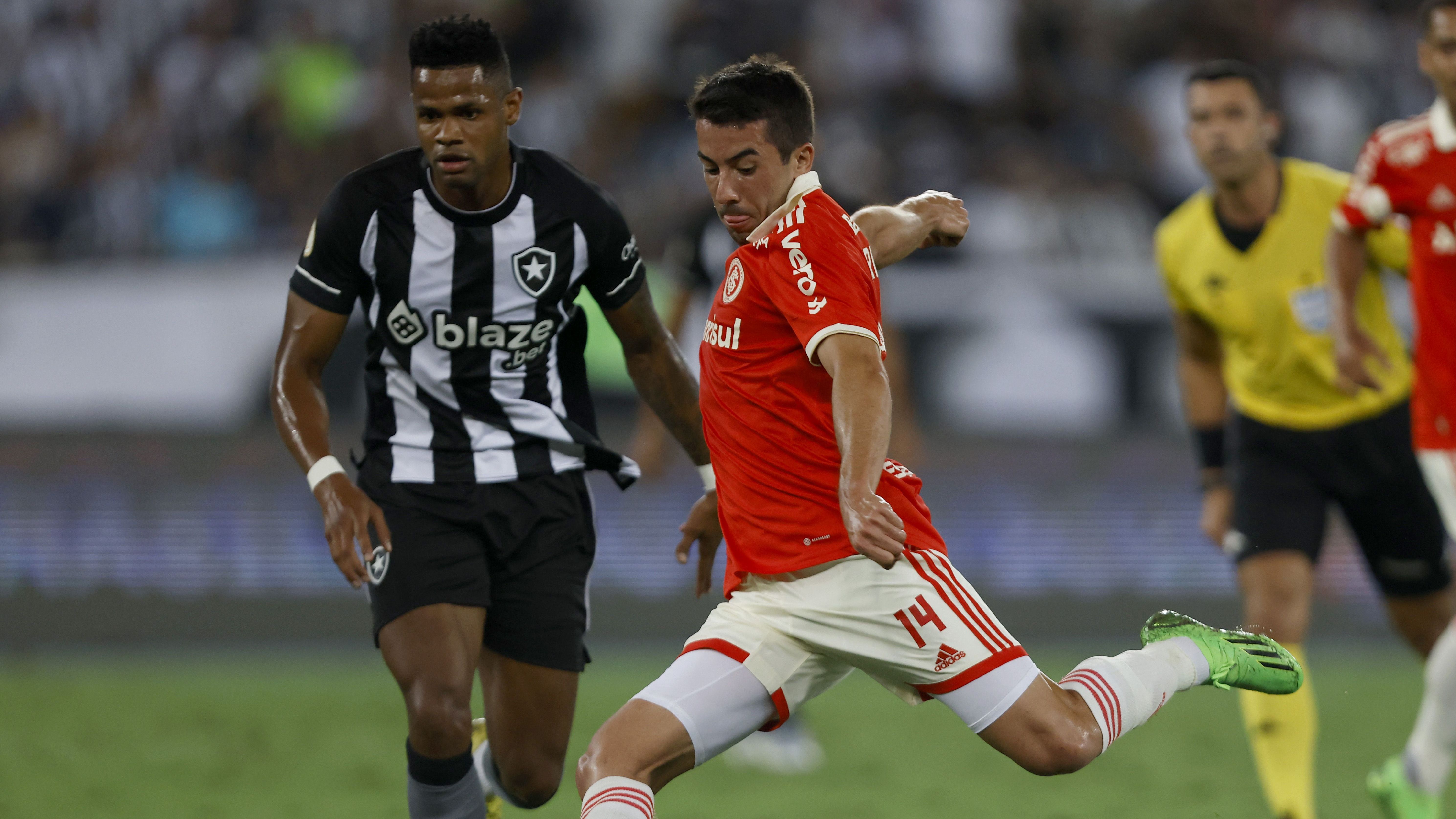 Botafogo e Internacional se enfrentam pelo Brasileirão