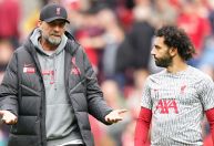 Técnico do Liverpool abre o jogo sobre investida de clube saudita por Salah