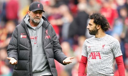 Técnico do Liverpool abre o jogo sobre investida de clube saudita por Salah