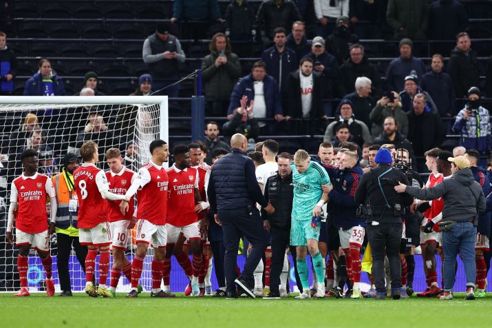 Ramsdale foi agredido no clássico contra o Tottenham / Clive Rose/Getty Images