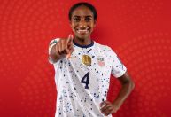 Inspirada por Serena, zagueira dos EUA quer influenciar próxima geração