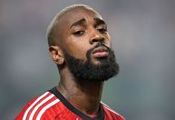 Larissa Manoela e Mike Tyson da Gávea: narrador viraliza em jogo do Flamengo