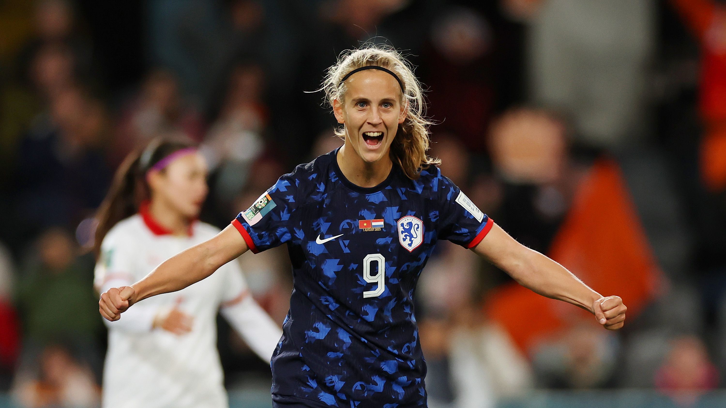 Katja Snoeijs celebra gol da Holanda sobre o Vietnã