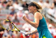 Ex-número 1 do mundo, Caroline Wozniacki vence em retorno ao tênis após três anos
