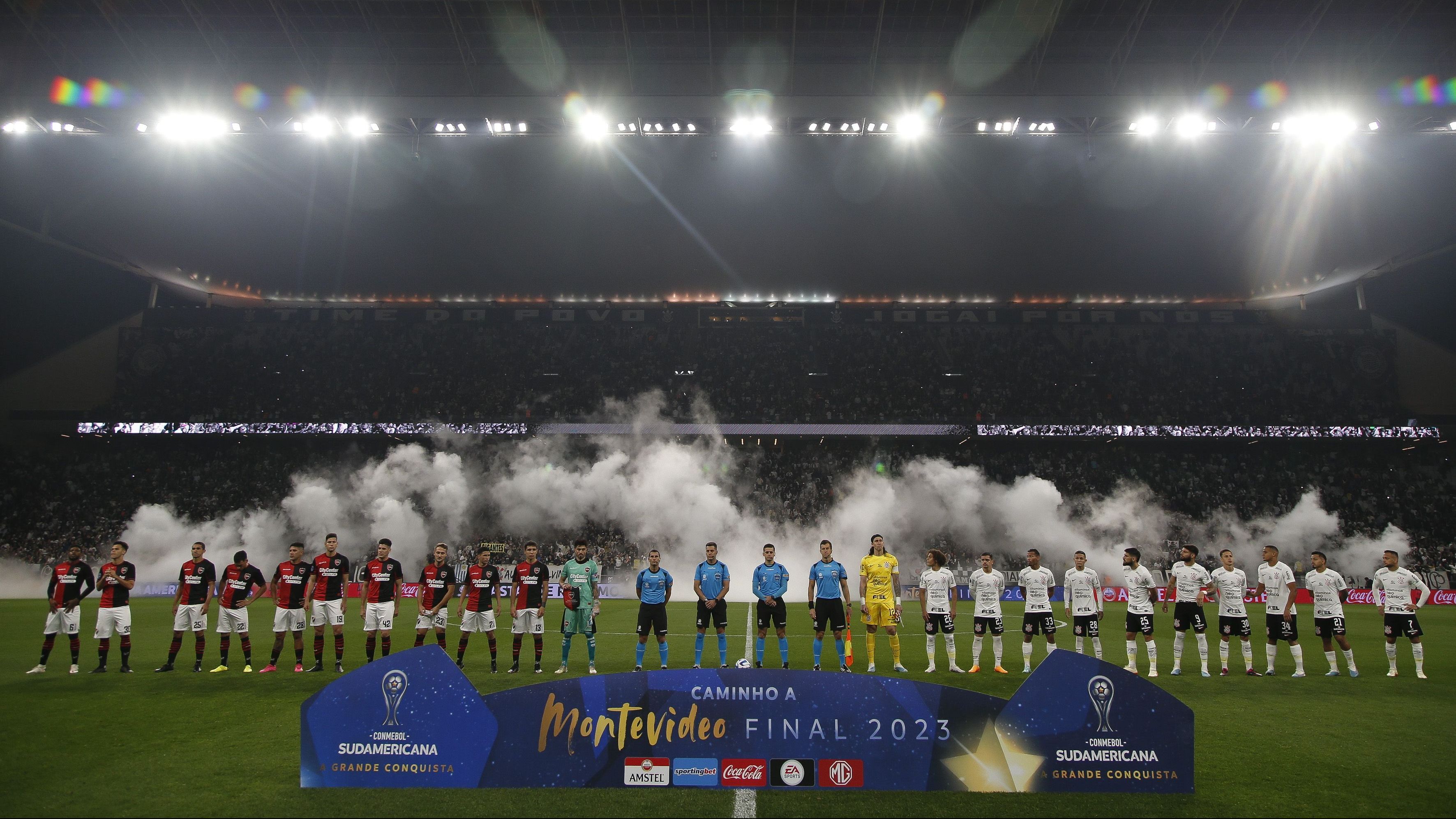 Corinthians enfrenta o Newell's Old Boys na Argentina