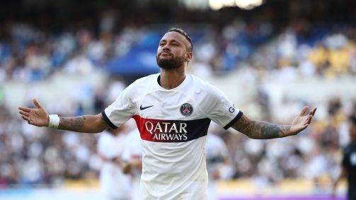 Neymar comemora gol em amistoso do PSG na Coreia do Sul