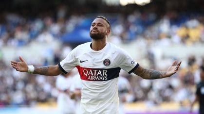 Neymar comemora gol em amistoso do PSG na Coreia do Sul
