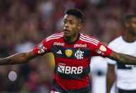 Flamengo se pronuncia após PF indiciar Bruno Henrique por fraude