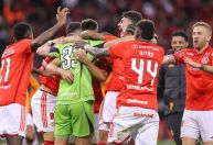 Após 18 cobranças de pênaltis, Inter elimina River Plate em noite épica de Libertadores