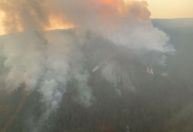 Mais de 230 incêndios florestais atingem noroeste do Canadá e fazem 20 mil pessoas deixarem suas casas