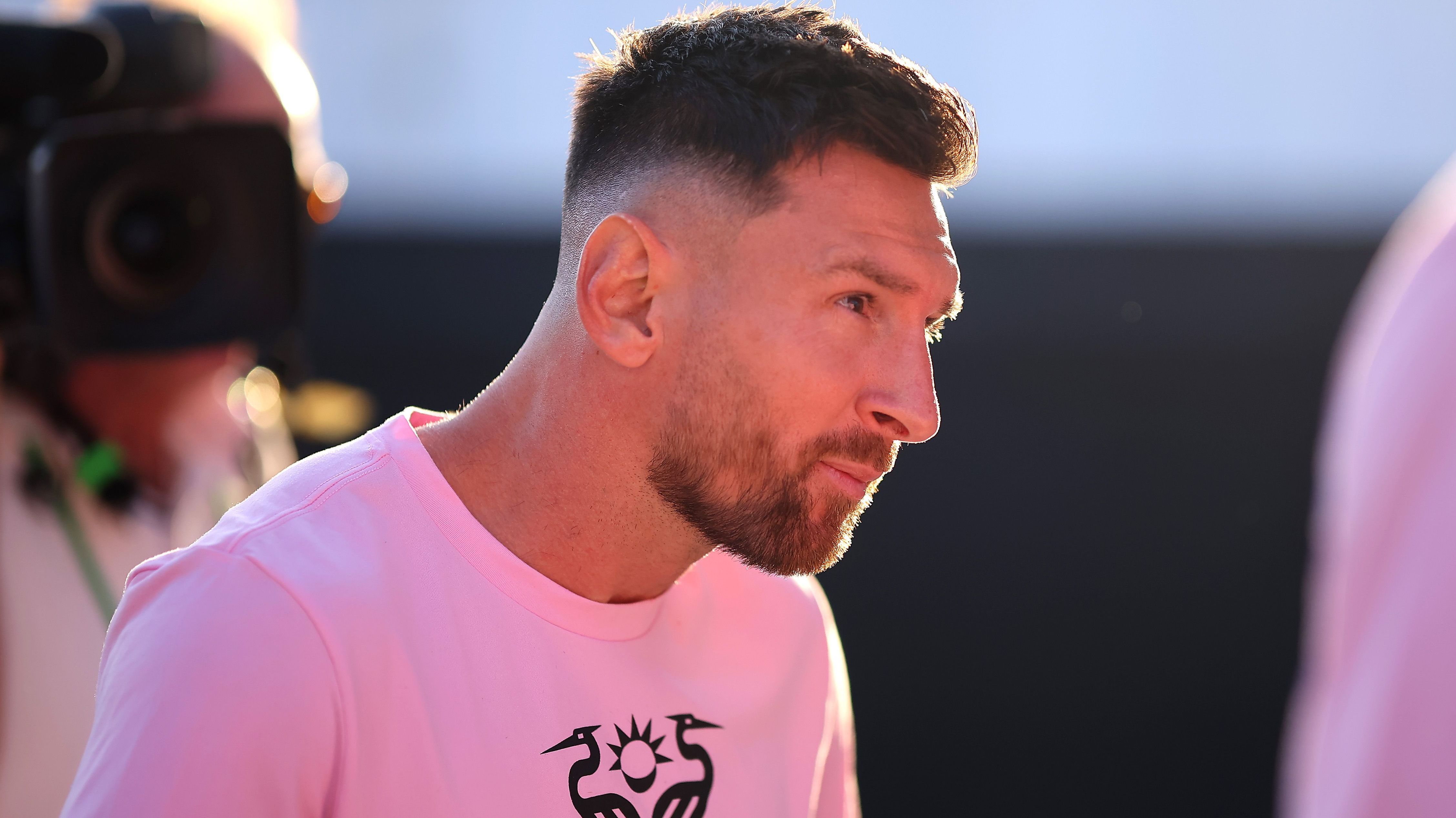 Messi chega ao estádio DRV PNK para o jogo do Inter Miami contra o Charlotte FC