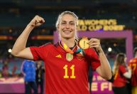 Putellas aproveita título da Espanha para cobrar atenção da Fifa ao futebol feminino