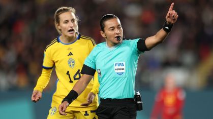 Edina Alves apitou a semifinal entre Espanha x Suécia, que terminou com vitória das espanholas