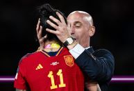 Hermoso rebate Rubiales sobre “beijo consentido”; jogadoras da Espanha anunciam boicote
