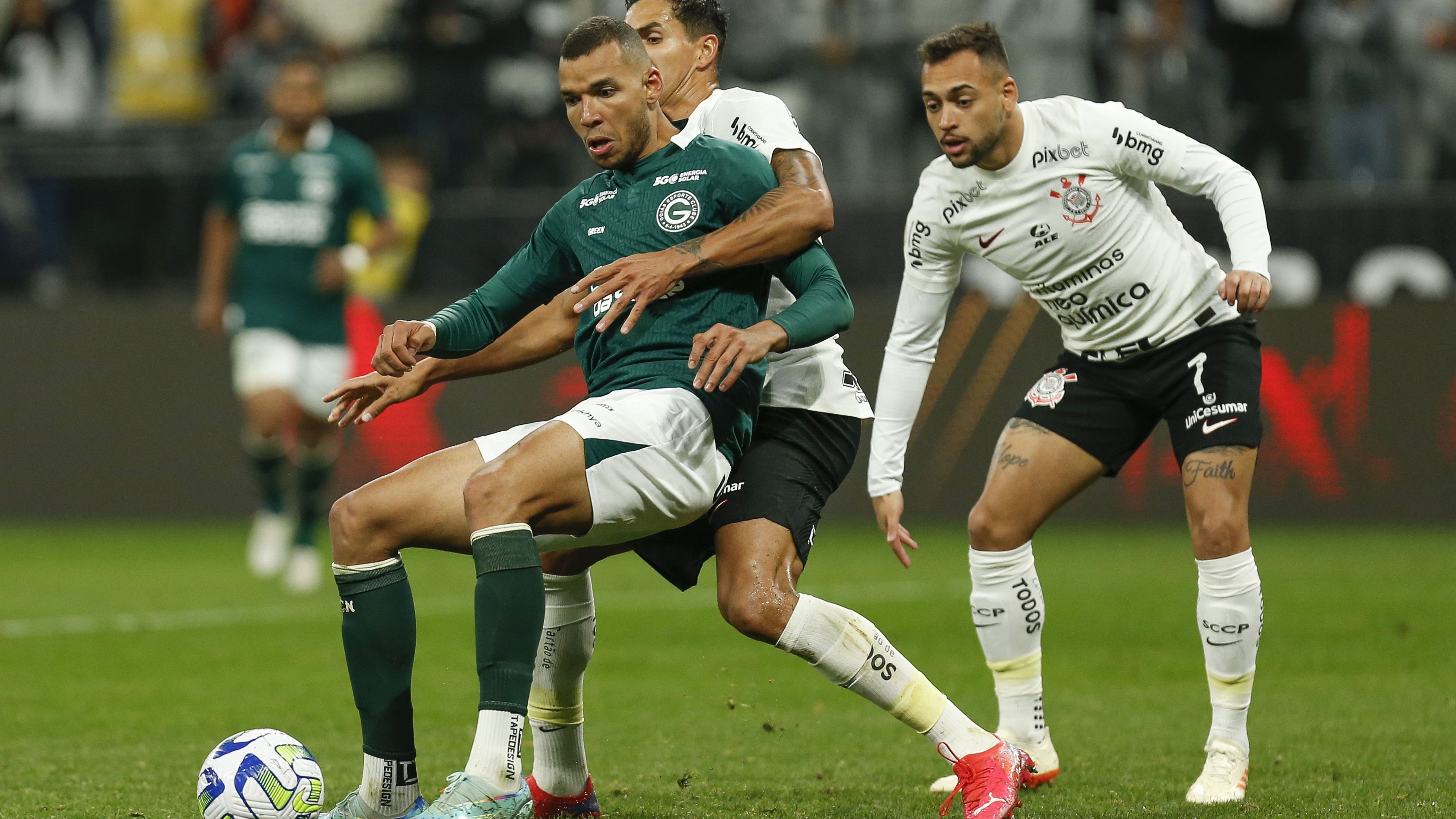 Corinthians e Goiás empataram em noite fria na Neo Química Arena