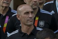 “Perguntou a cor da minha roupa íntima”, diz ex-funcionária de Luis Rubiales