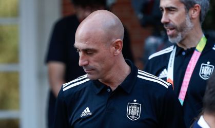 Caso Rubiales: Ministério Público espanhol apresenta queixa por crimes de agressão sexual e coação