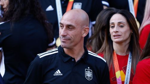 Luis Rubiales tem sido pressionado para deixar o cargo de presidente da federação