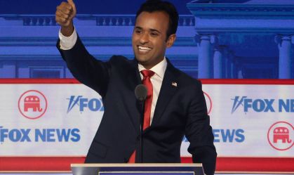Candidato presidencial republicano Vivek Ramaswamy durante o primeiro debate das primárias do Partido Republicano