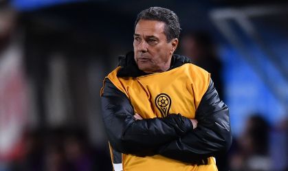 Luxemburgo confirma atrito com coordenador do Corinthians; Renato Augusto seria o motivo