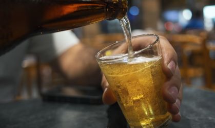 Metanol e inflação prejudicam vendas de bares e restaurantes em setembro