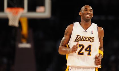 Último uniforme de Kobe Bryant na NBA vai a leilão por valor milionário