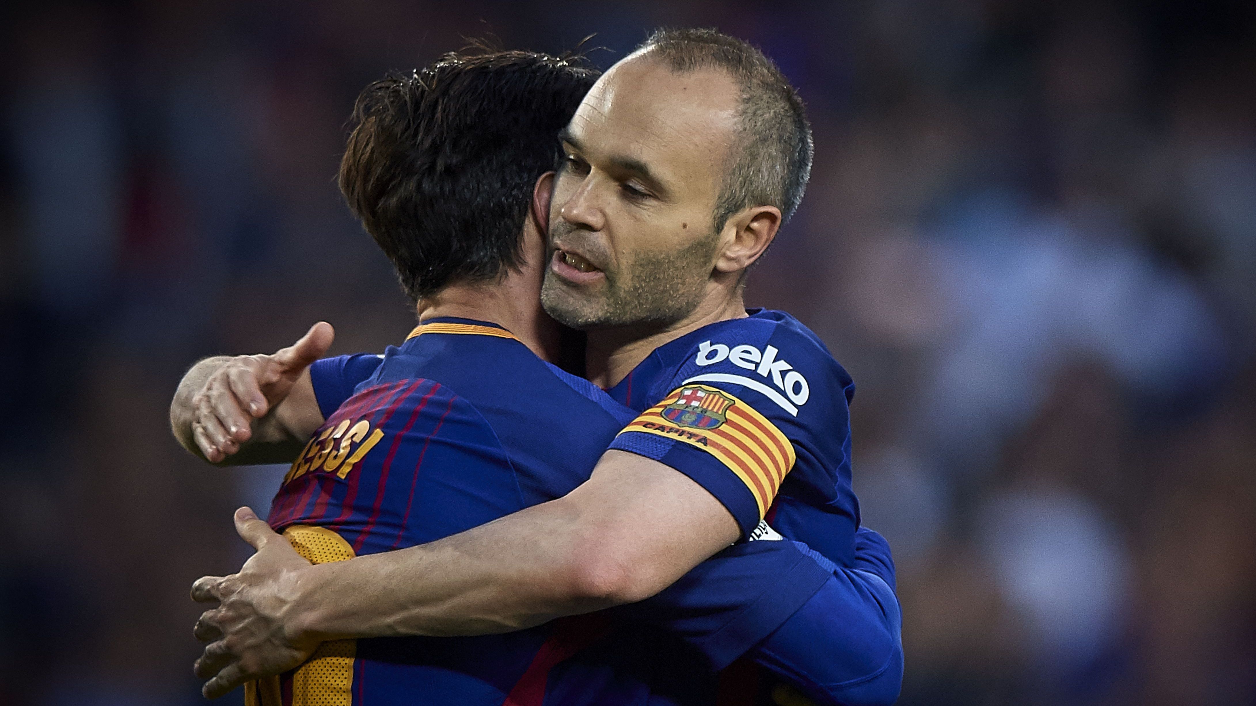 Iniesta se aposenta do futebol