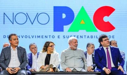 Lula defende que Dilma merece desculpas pelo impeachment