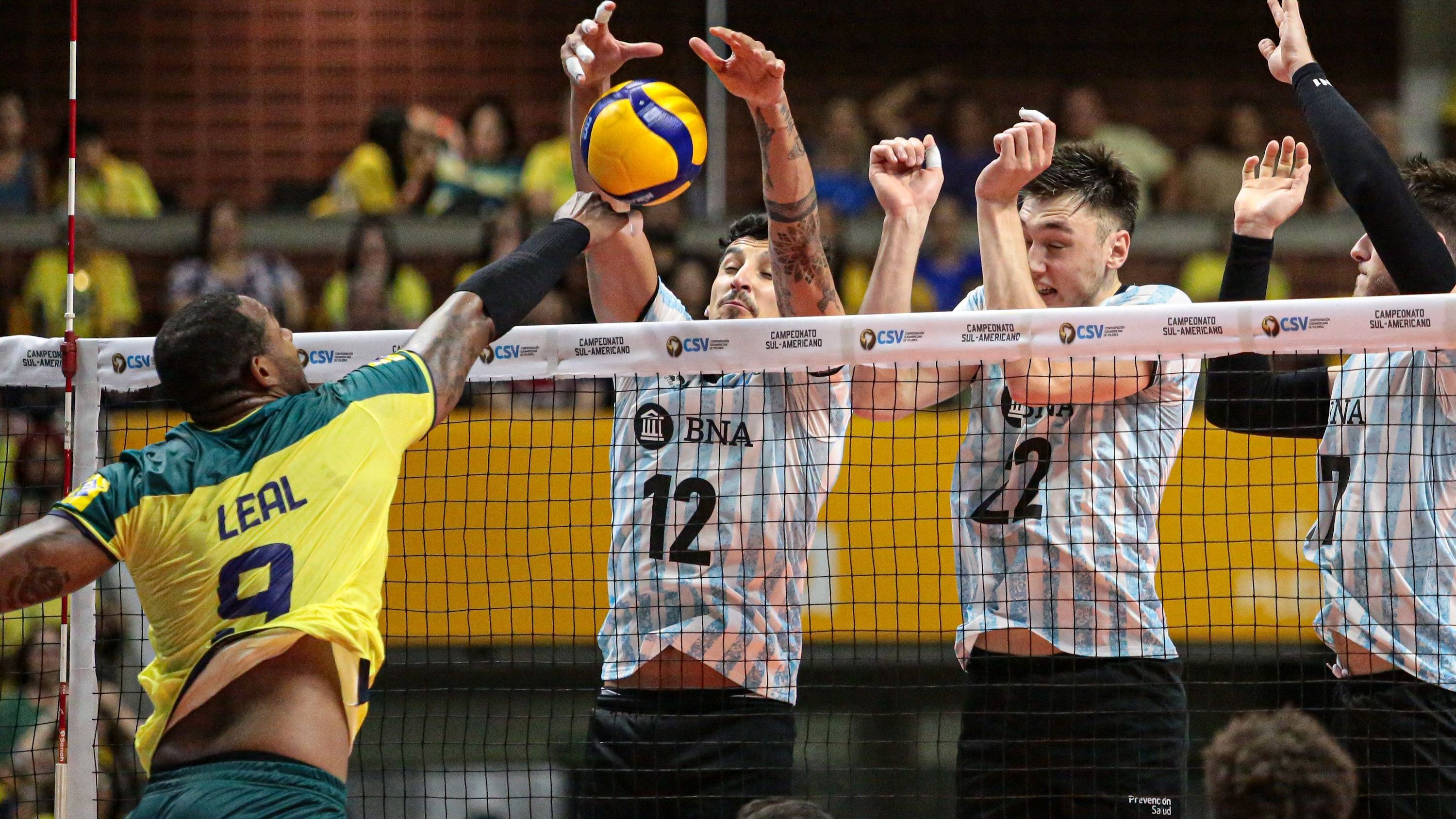 Brasil perde para a Argentina e fica sem o título do Sul-Americano pela primeira vez