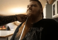 Americana vira a mulher com a barba mais longa do mundo: 30 centímetros